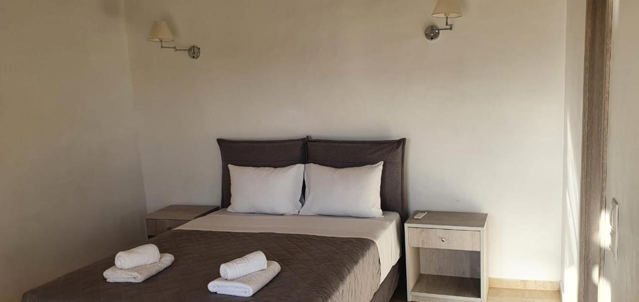 Mykonos Vibes Airport Studios And Apartments Mykonos Town Bagian luar foto