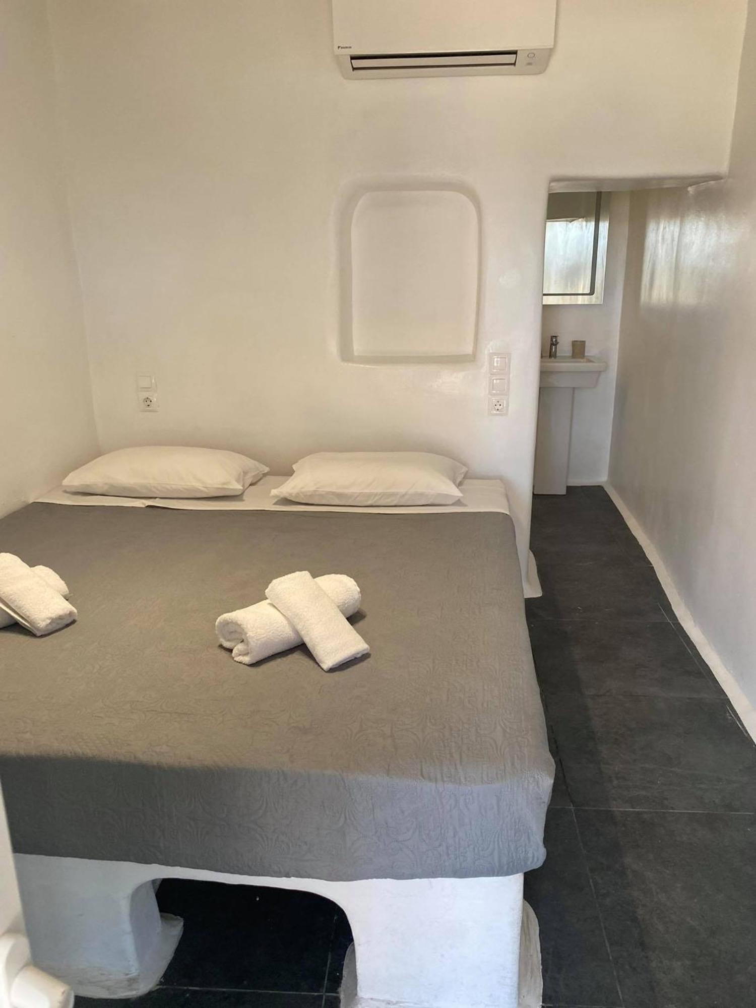 Mykonos Vibes Airport Studios And Apartments Mykonos Town Bagian luar foto