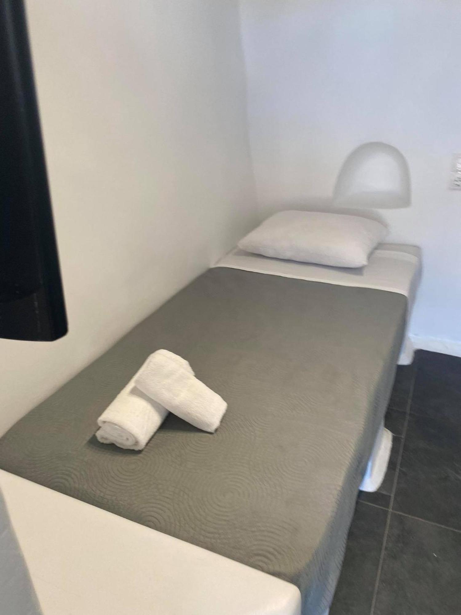 Mykonos Vibes Airport Studios And Apartments Mykonos Town Bagian luar foto