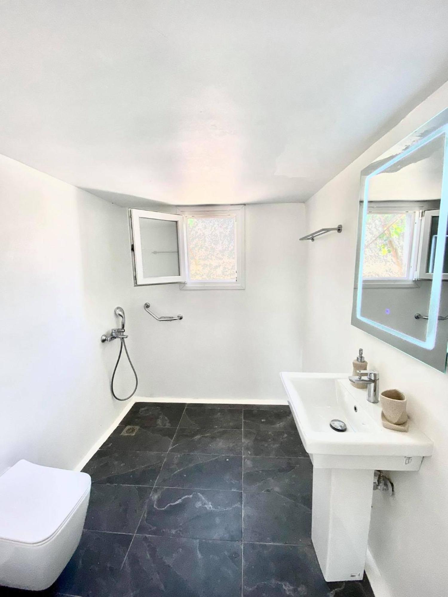 Mykonos Vibes Airport Studios And Apartments Mykonos Town Bagian luar foto