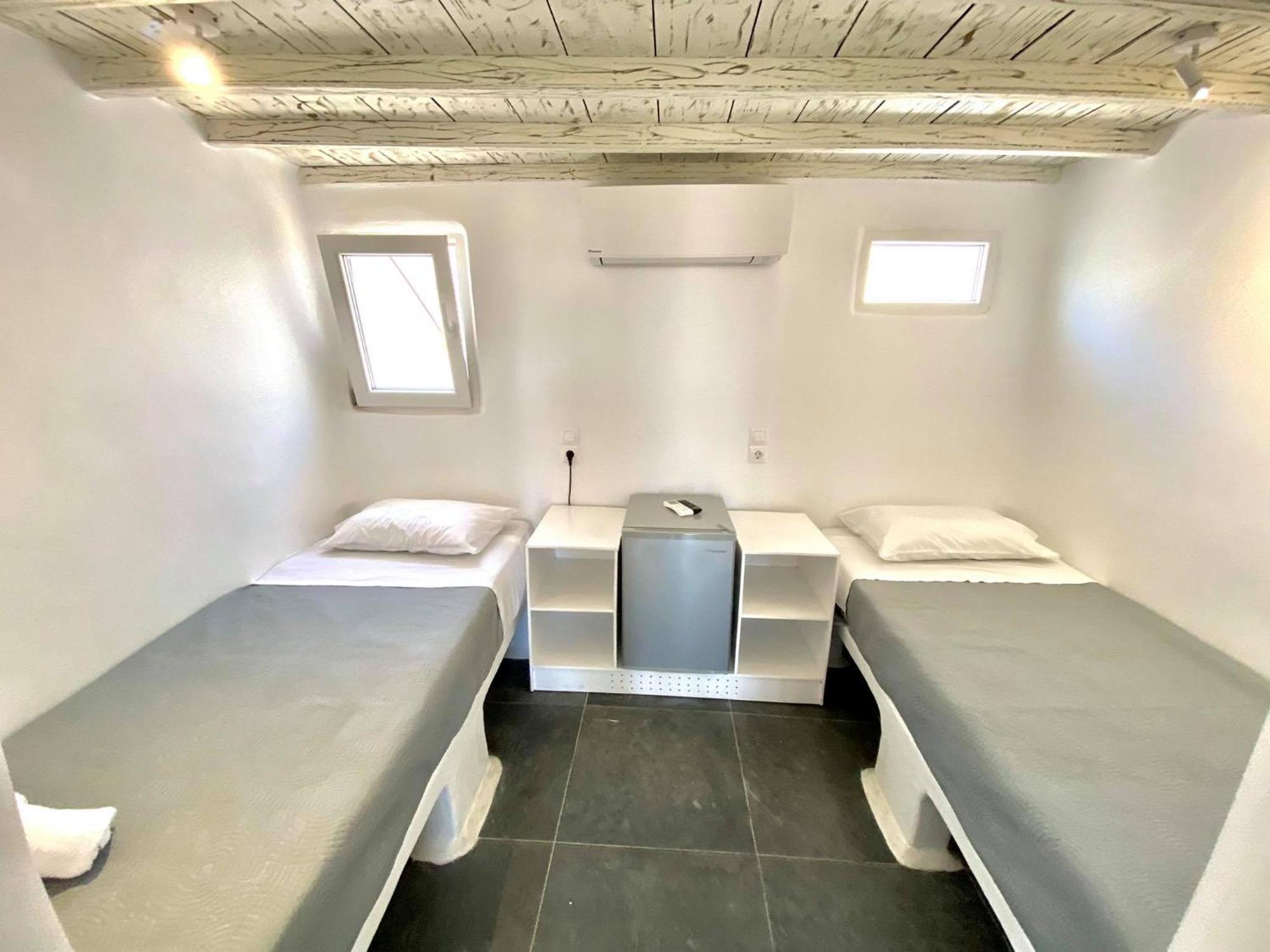 Mykonos Vibes Airport Studios And Apartments Mykonos Town Bagian luar foto