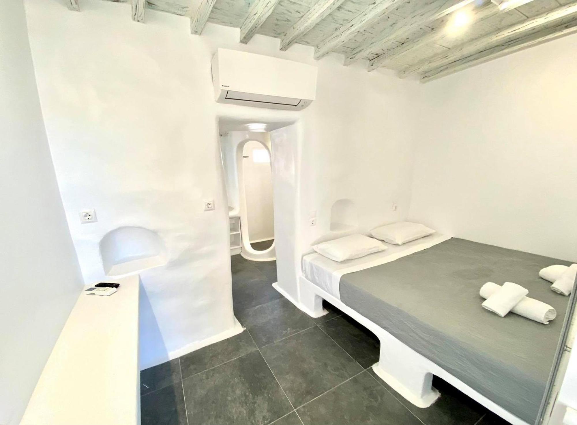 Mykonos Vibes Airport Studios And Apartments Mykonos Town Bagian luar foto