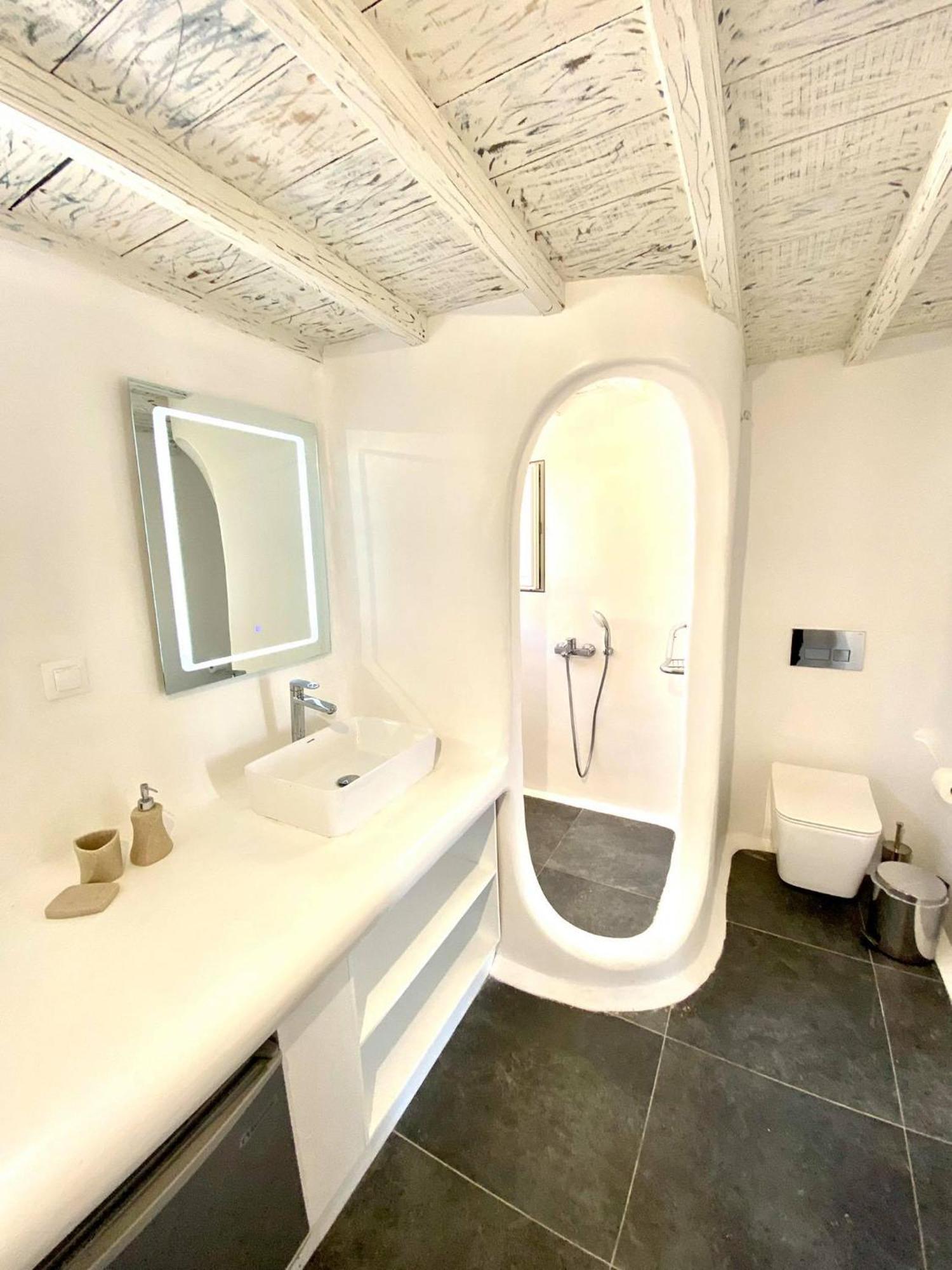 Mykonos Vibes Airport Studios And Apartments Mykonos Town Bagian luar foto